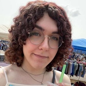 Meet your Posher, Beatrice